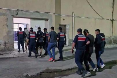 Mersin’den gelip Sivas’ta hırsızlık yapan 5 şüpheli tutuklandı