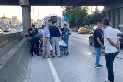 Motosiklet otomobile çarptı: Sürücü ağır yaralandı