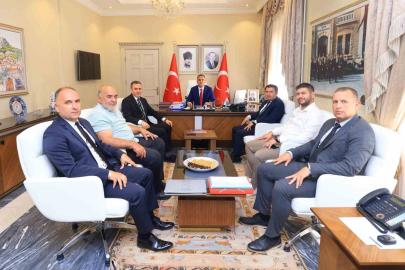 Muğla Valisi Akbıyık, Kızılay’ın Muğla’daki faaliyetleri hakkında bilgi aldı