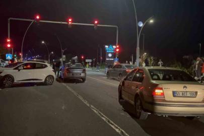 Niğde’de 5 aracın karıştığı zincirleme kaza: 2 yaralı