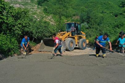 Ordu’da heyelan sonucu açılan alternatif yol betonla güçlendirildi