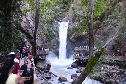 Osmaniye’nin saklı cenneti Karaçay Şelalesi, Akdeniz’in yeni gözdesi oluyor