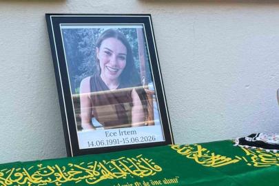 Oyuncu İrtem’i, Kuşadası’nda sevenleri son yolculuğuna uğurladı