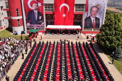 POMEM’de mezuniyet coşkusu: 408 öğrenci polisliğe ilk adımını attı