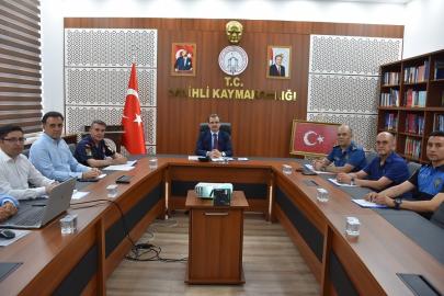 Salihli’de metruk binalara geçit yok