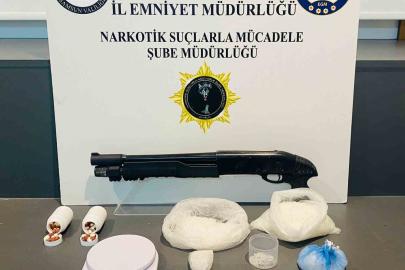 Samsun’da zehir tacirlerine gözaltı: 831 gram metamfetamin ele geçirildi