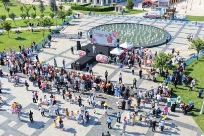 Sancaktepe’de Metehan bebek için gökyüzüne balonlar bırakıldı