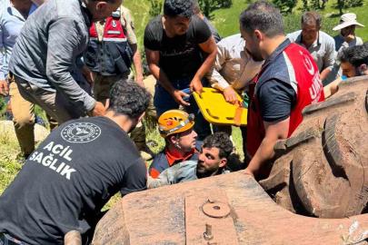 Siirt’te traktörün altında kalan sürücü ağır yaralandı