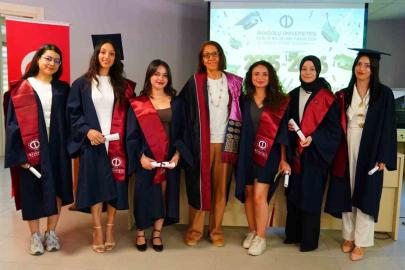 Sosyal Hizmet Bölümü öğrencileri mesleki yeminlerini ederek mezun oldu