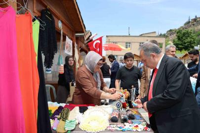 Talas’ın ‘maharetli elleri’ yaza merhaba diyor