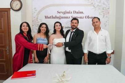Tarsus’ta 26.06.2026 yoğunluğu: Nikah salonunda 20 çiftin mutluluğu