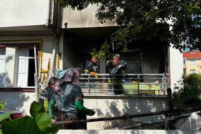 Tavşanlı’da balkon yangını paniği