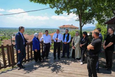TBMM Yapay Zeka Araştırma Komisyonu Başkanı Dönmez ve Sarıeroğlu, Konuralp Antik Kenti’ni gezdi