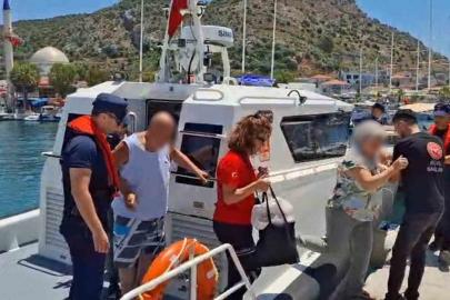 Tekne gezisinde rahatsızlanan vatandaşa tıbbi tahliye