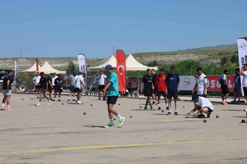 Türkiye Ümitler ve Büyükler Bocce Volo Şampiyonası Nevşehir’de başladı