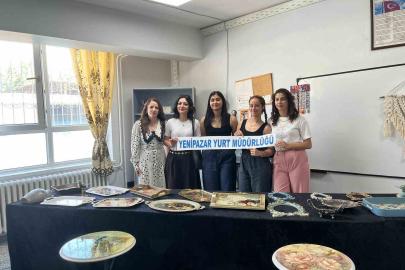 Üniversite öğrencilerinin el emekleri görücüye çıktı