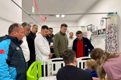 Vali Akmeşe, selde yaralanan vatandaşları hastanede ziyaret etti