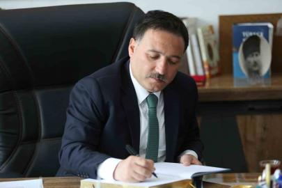 Vali Çiçek’ten Babalar Günü mesajı