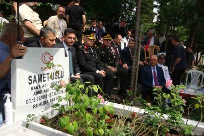 15 Temmuz şehitlerinden Samet Uslu, şehadetinin 10. yılında kabri başında dualarla anıldı