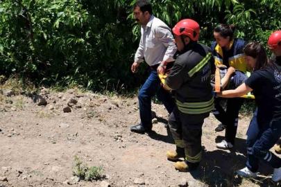 Ağaçtan su kanalına düşen şahıs yaralandı