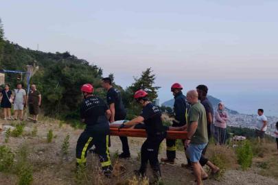 Alanya’da uçuruma yuvarlanan ATV sürücüsünü itfaiye ekipleri kurtardı