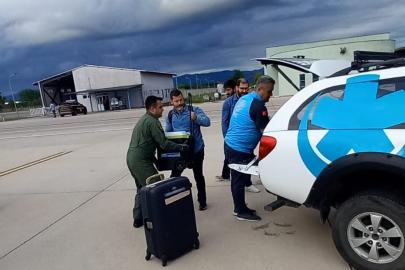 Ambulans uçakla Samsun’dan Ankara’ya 1 karaciğer ve 2 böbrek grefti ulaştırıldı