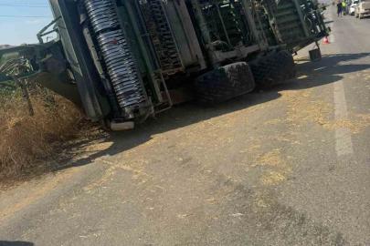 Ankara’da balya makinasından çıkan yangında traktör yandı