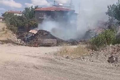 Ankara’da otları temizlemek için yakılan ateş eve sıçradı