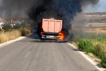 Ankara’da seyir halindeki tır alev aldı