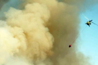 Antalya Valisi Şahin: "Kumluca’da yangın sebebiyle 50 ev tedbir amaçlı boşaltıldı"