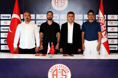 Antalyaspor’da Soner Dikmen ve Erdoğan Yeşilyurt, 2 yıllık sözleşme imzaladı