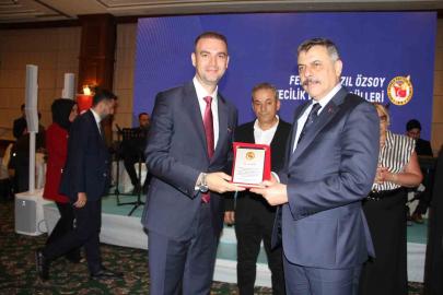 Aras Elektrik’e teşekkür plaketi