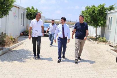 Arsuz’da konteyner kentlerin tahliyesiyle ilgili vatandaşlarla bir araya gelindi