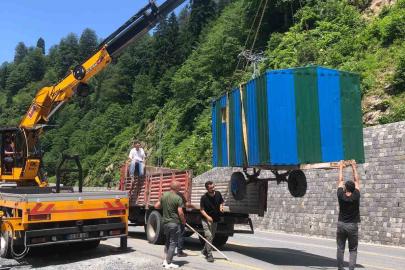 Ayder Yaylası yolundaki izinsiz yapılar kaldırıldı