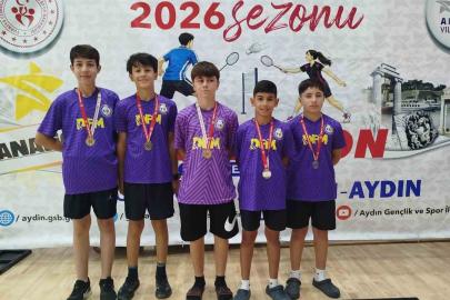 Aydınlı badmintoncular yarı finale yükseldi