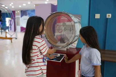 Aydınlı minikler yaz tatilini bilimle geçiriyor