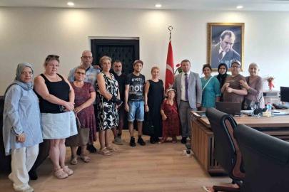 Ayvalık Birlik Ortopedik Engelliler Derneği’nden Kaymakam Cimşit’e hayırlı olsun ziyareti