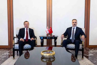 Bakan Fidan, KKTC Başbakanı Ünal Üstel ile görüştü