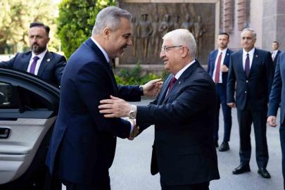 Bakan Fidan, Milli Savunma Bakanı Güler ile görüştü