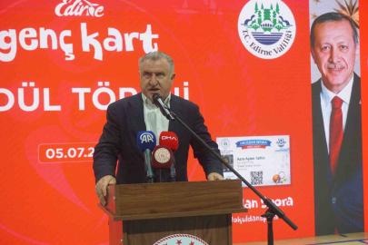 Bakan Osman Aşkın Bak: "En büyük hedefimiz gençleri spora yönlendirerek kötü alışkanlıklardan uzak tutmak"