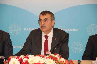 Bakan Tekin: "Hedefimiz 19 Ağustos’ta kazmanın vurulmasını sağlayacak takvimi hayata geçirmek"