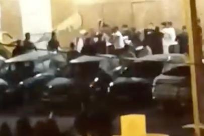 Başakşehir’de iki grup birbirine girdi: Sopa ve flama direkleriyle saldırdılar