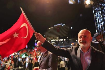 Başkan Çolakbayrakdar: "15 Temmuz ruhu, milletimizin iradesinin en güçlü nişanesidir"