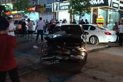 Batman’da iki otomobil çarpıştı: 1 yaralı