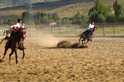 Bayburt’ta ciritçiler 15 Temmuz için sahaya çıktı