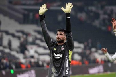 Beşiktaş’ta Ersin Destanoğlu ile yollar ayrıldı