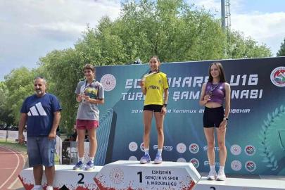 Bilecikli sporcudan bronz madalya