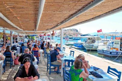 Bodrum Belediyesi’nin kafeleri yazın buluşma noktası oldu