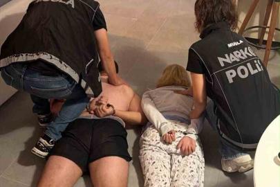 Bodrum’da uluslararası operasyon: Kırmızı bültenle aranan uyuşturucu taciri kıskıvrak yakalandı