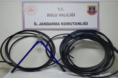 Bolu’da kablo hırsızlığı şüphelisi çaldığı kablolarla yakalandı